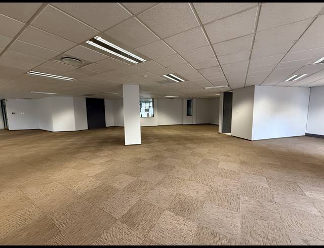 327M² OFFICE TO LET IN PARKTOWN